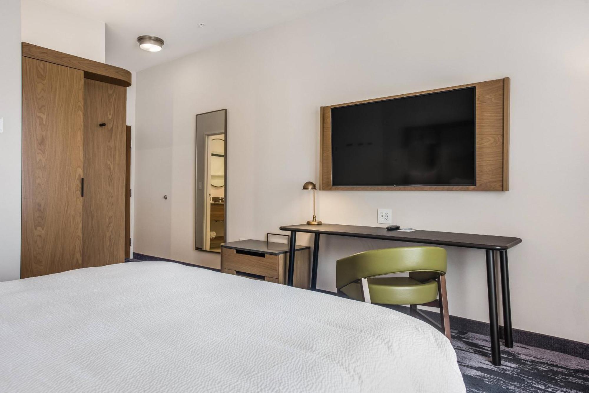 Fairfield Inn & Suites رولا المظهر الخارجي الصورة