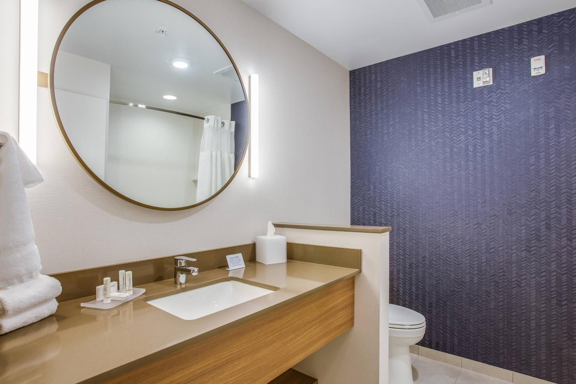 Fairfield Inn & Suites رولا المظهر الخارجي الصورة