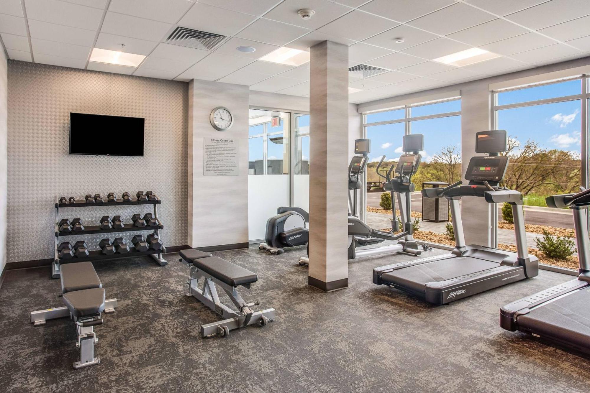Fairfield Inn & Suites رولا المظهر الخارجي الصورة