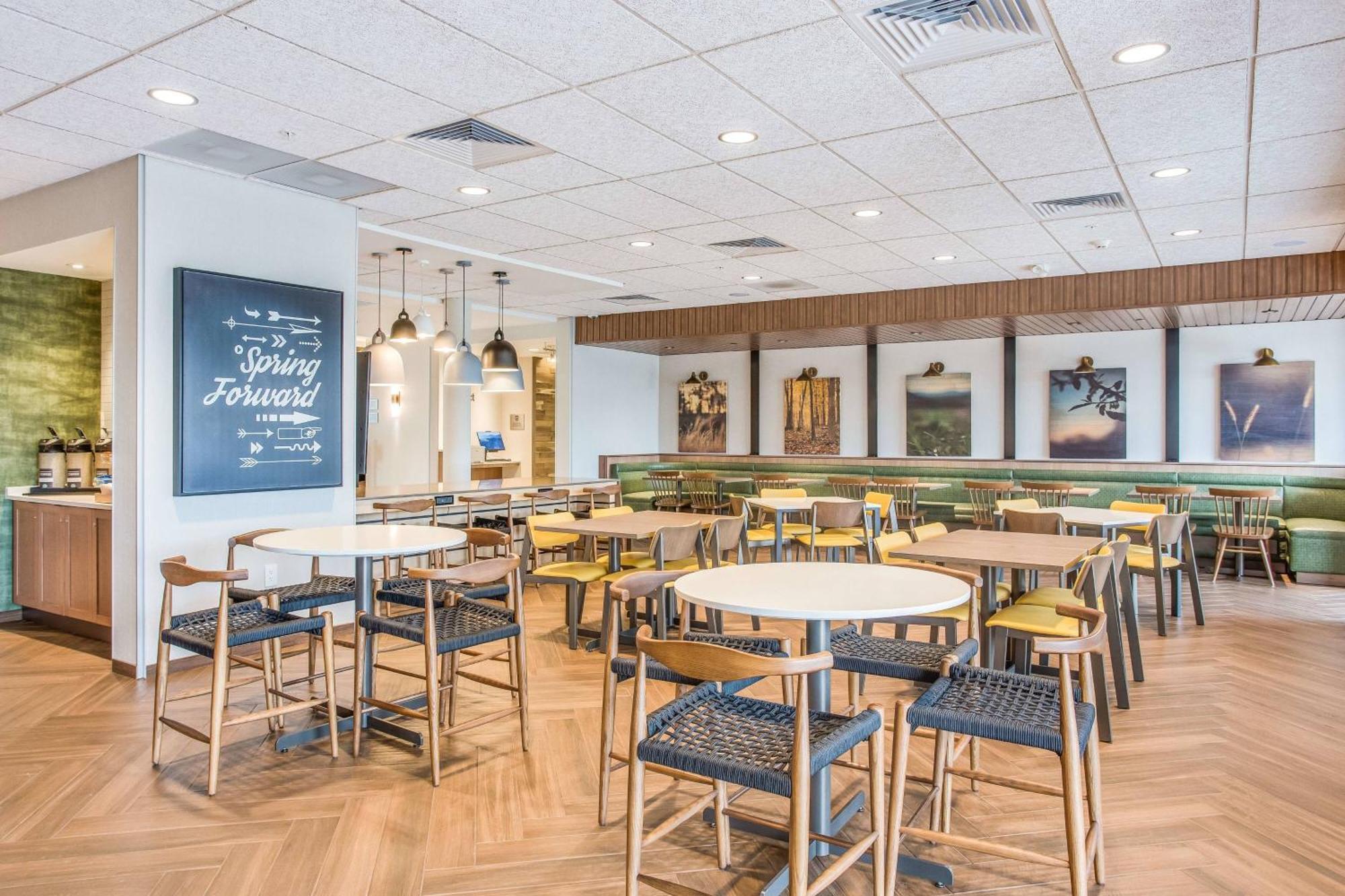 Fairfield Inn & Suites رولا المظهر الخارجي الصورة